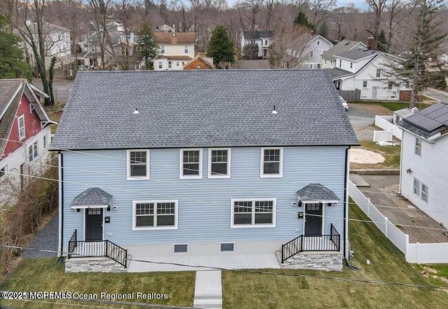 property at 8 Ravine Dr