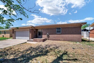 1311 E 52nd St in Odessa, TX - Building Photo - Building Photo