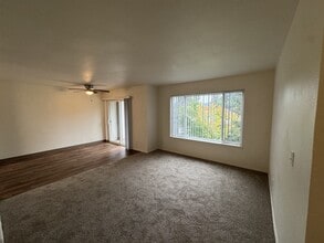 Jefferson Place Apartments in Woodland, WA - Building Photo - Building Photo