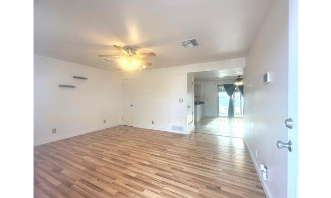6768 E Lurlene Dr in Tucson, AZ - Foto de edificio - Building Photo