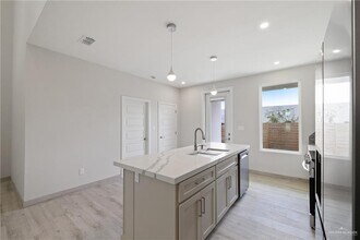 1216 N Lincoln Ave in San Juan, TX - Building Photo - Building Photo