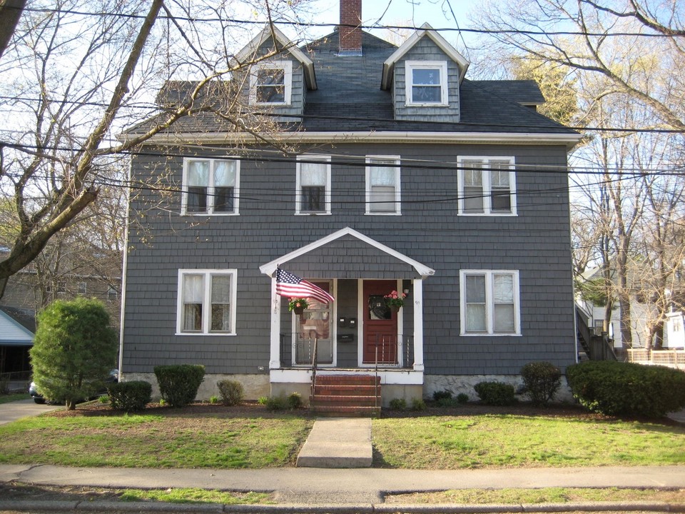 91 Halcyon Rd in Newton, MA - Foto de edificio