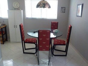 15036 Ashland Ln in Delray Beach, FL - Foto de edificio - Building Photo