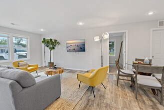 6532 Summerton Way in Springfield, VA - Building Photo - Building Photo