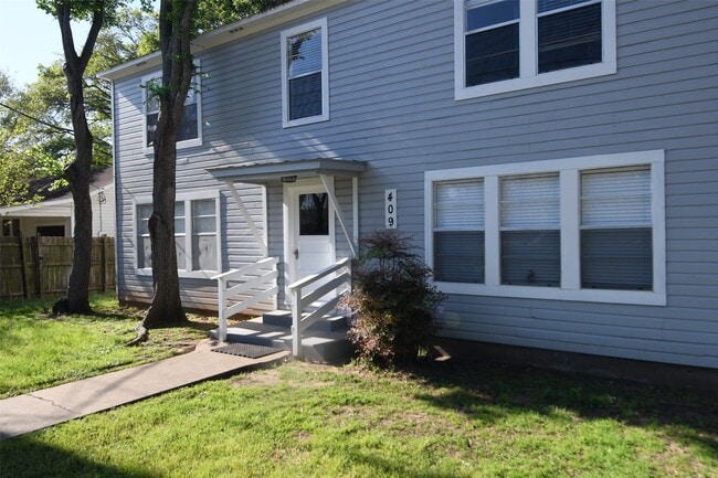 property at 409 E Austin St