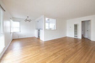 1521 2nd St, Unit 07 in Long Beach, CA - Building Photo