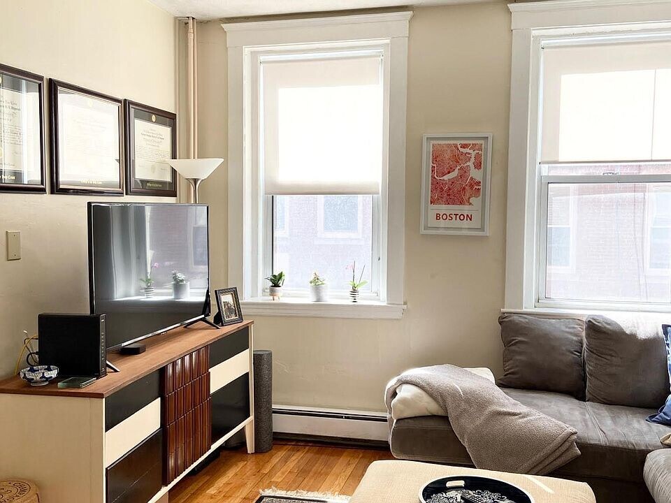 13 Cooper St, Unit 4G in Boston, MA - Building Photo