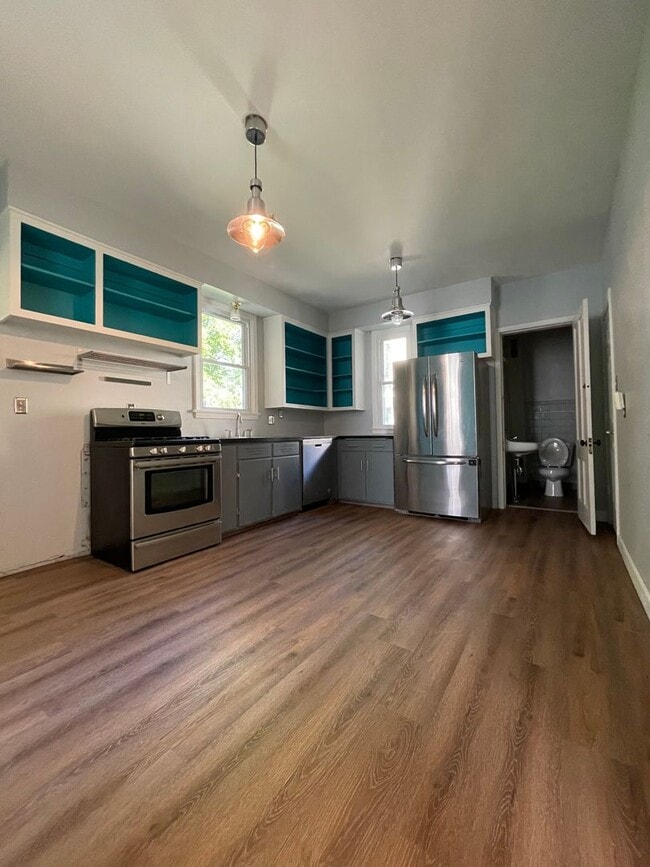 property at 406 15th St S