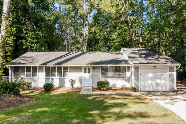 property at 1860 Suwanee Ridge Ct NW