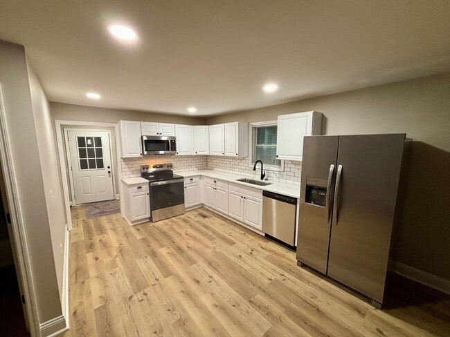 2207 Swanson Ct NW in Huntsville, AL - Building Photo - Building Photo