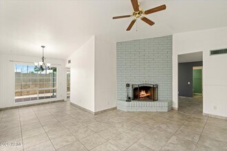 8037 N 40th Ave in Phoenix, AZ - Building Photo - Building Photo