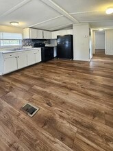 412 McElhaney Rd in Travelers Rest, SC - Building Photo - Building Photo