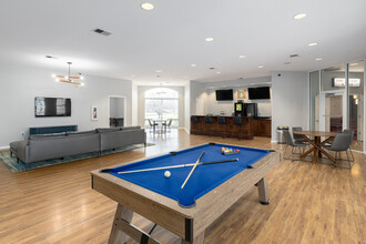 Level 27 in Oxford, OH - Building Photo - Interior Photo