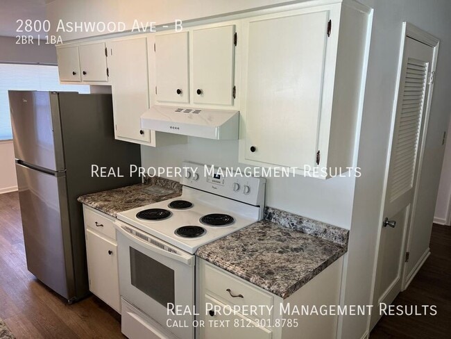 2800 Ashwood Ave in Evansville, IN - Building Photo - Building Photo