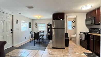 1740 19th Ave S in St. Petersburg, FL - Building Photo - Building Photo