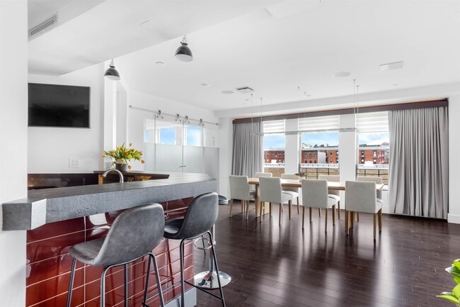 1100 Clinton St in Hoboken, NJ - Foto de edificio - Building Photo