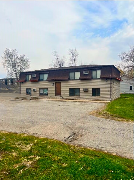 property at 2120 4th Ave