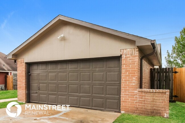 5310 Riverwood Dr in Richmond, TX - Foto de edificio - Building Photo