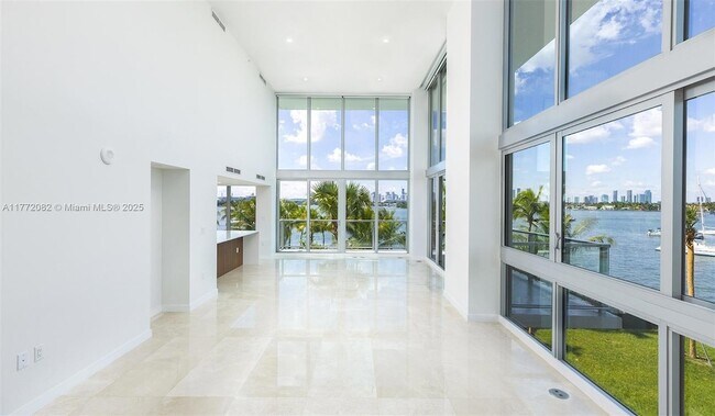 1500 Bay Rd, Unit N-0301 in Miami Beach, FL - Building Photo - Building Photo