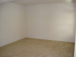 1880 San Esteban Cir in Roseville, CA - Building Photo - Building Photo