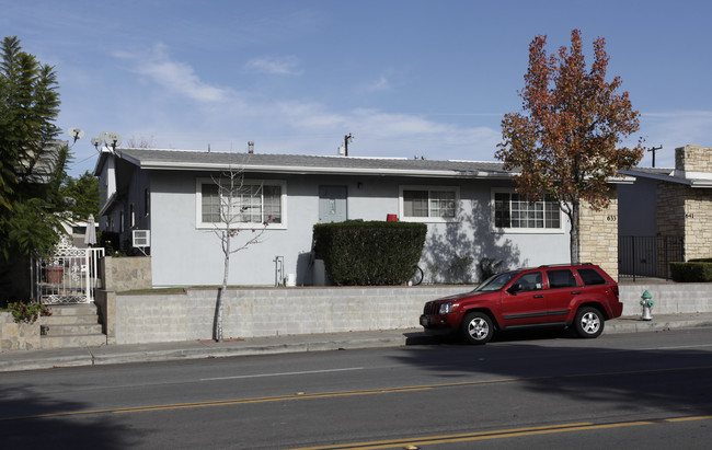 633 E Birch St in Brea, CA - Foto de edificio - Building Photo