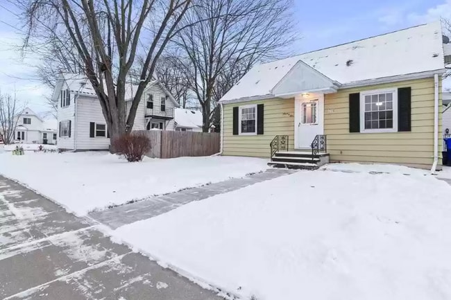 property at 705 Draper St