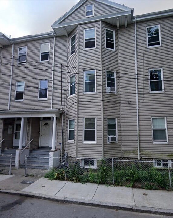 22 Bynner St, Unit 2 in Boston, MA - Building Photo