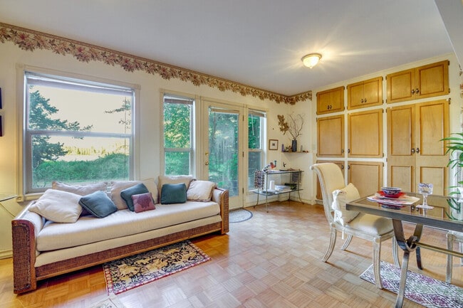 1421 Landes St in Port Townsend, WA - Building Photo - Building Photo