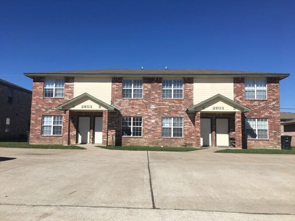 2803 Cantabrian Dr in Killeen, TX - Building Photo