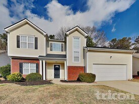 6836 Bridgewood Dr in Austell, GA - Building Photo