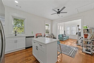 360 Ponce De Leon Ave NE in Atlanta, GA - Building Photo - Building Photo