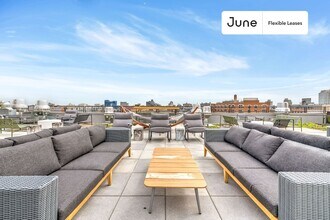 Trendy Private ROOM in Williamsburg, Unit 4 in Brooklyn, NY - Foto de edificio - Building Photo