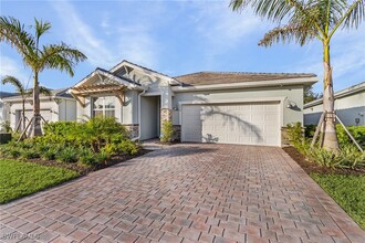 379 Grace Bay Ln in Naples, FL - Building Photo - Building Photo