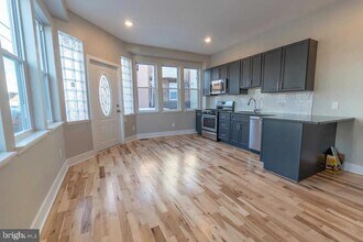 2000 S Opal St in Philadelphia, PA - Building Photo - Building Photo