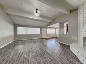 2507 Goldspring Ln in Spring, TX - Foto de edificio - Building Photo