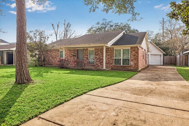 1907 Sedgie Dr in Houston, TX - Building Photo - Building Photo