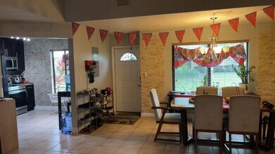 7509 SW 26th Ct in Davie, FL - Building Photo - Building Photo