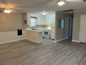 1212 Shepard View Rd in Cassatt, SC - Building Photo - Building Photo