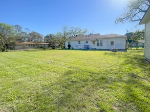 701 N Barbara St in Waco, TX - Building Photo - Building Photo
