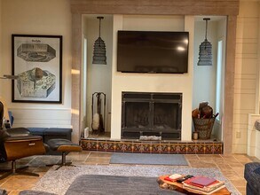 317 S Carillo Rd in Ojai, CA - Building Photo - Building Photo