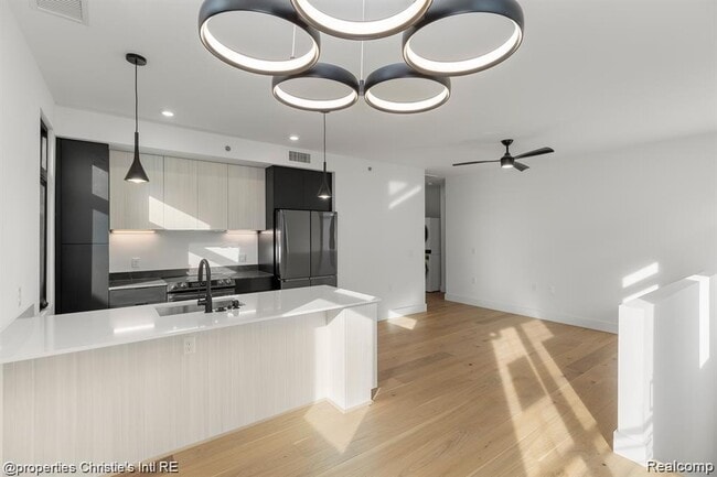 property at 1642 Bagley St