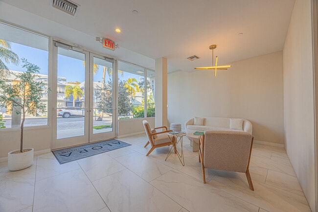 117 Lake Ave in Lake Worth Beach, FL - Building Photo - Building Photo