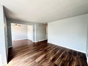 942 Beaver Rd, Unit 1 in Ambridge, PA - Building Photo - Building Photo