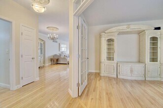 459 Pinnacle Way in Ludlow, KY - Building Photo - Building Photo