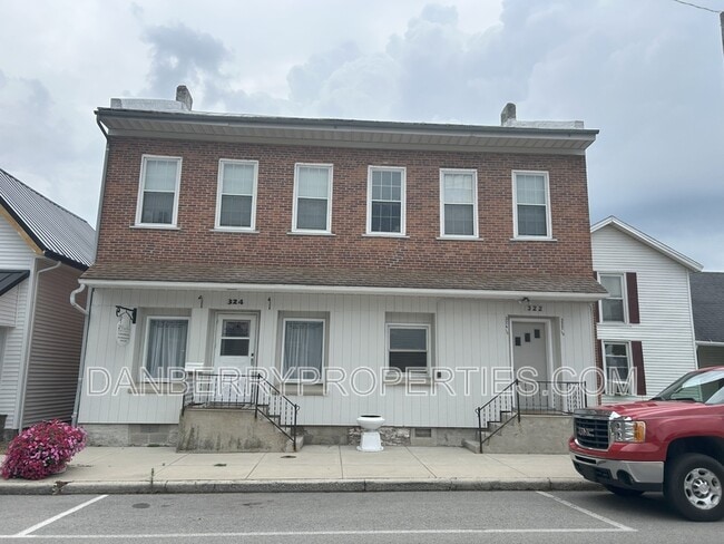property at 322 N Main St