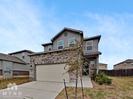 13019 Lineberry Ln in Saint Hedwig, TX - Building Photo
