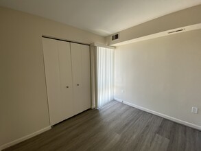 Cleveland Arms Apartments in Arlington, VA - Foto de edificio - Building Photo