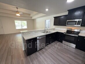 5206 McCallister St in Milton, FL - Building Photo - Building Photo