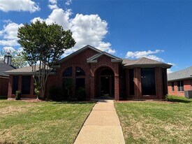 1615 Ariel Dr in Mesquite, TX - Building Photo