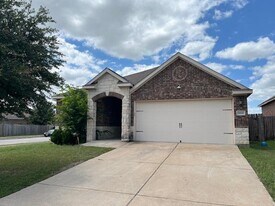 19600 Per Lange Pass in Manor, TX - Building Photo
